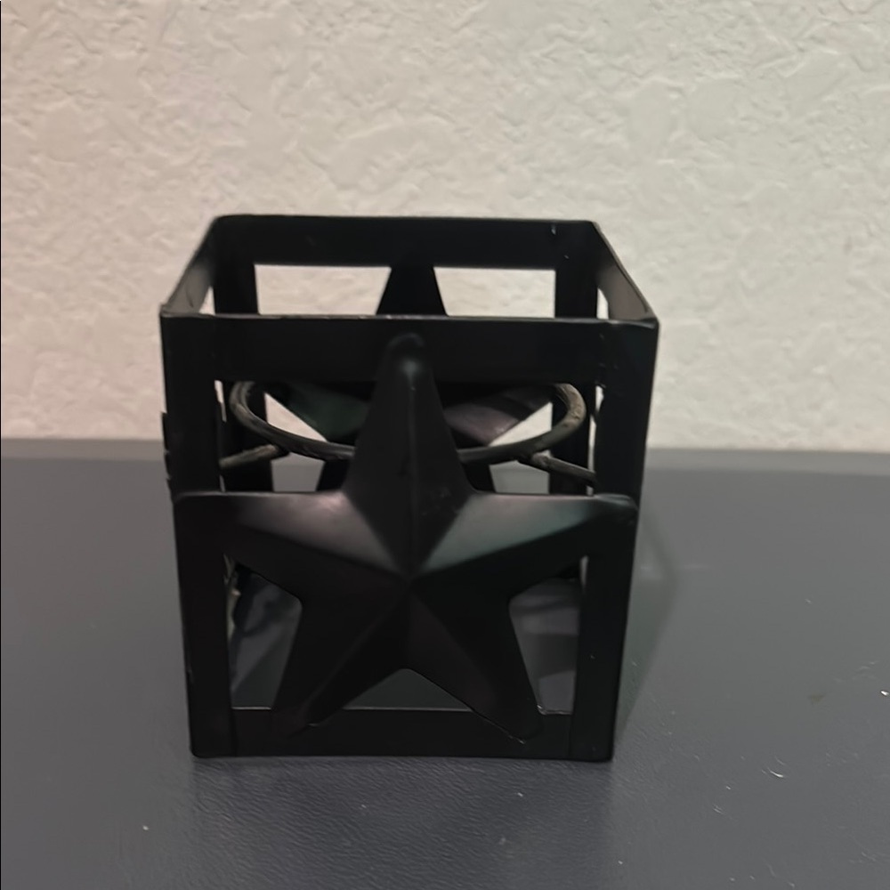 ✨ Black Star Metal Candle Holder